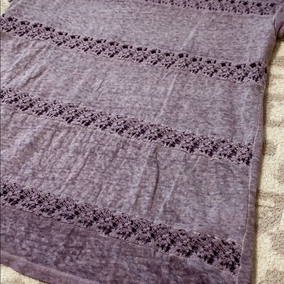 Akemi + Kin Lavender Linen Top with Lace - Picture 4 of 8